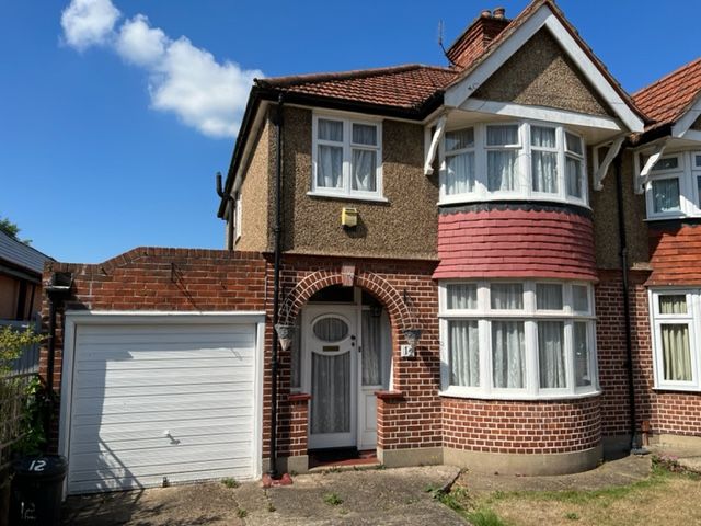 Devon Way, Hillingdon UB10  