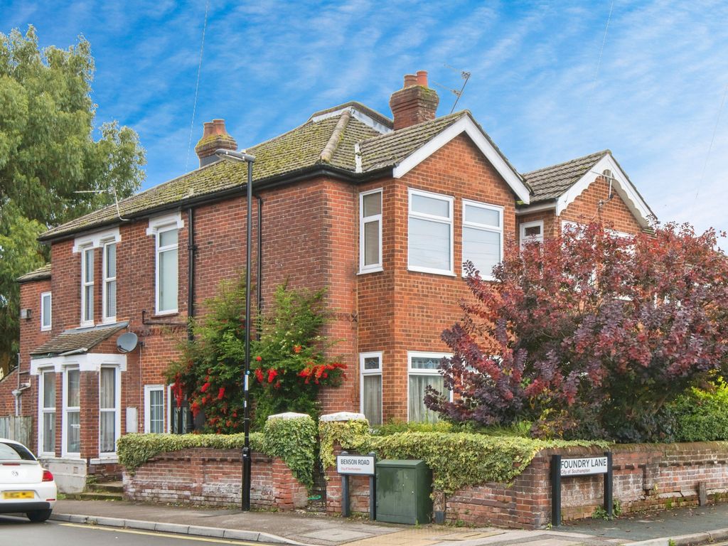 2 bed for sale in Benson Road, Freemantle, Southampton