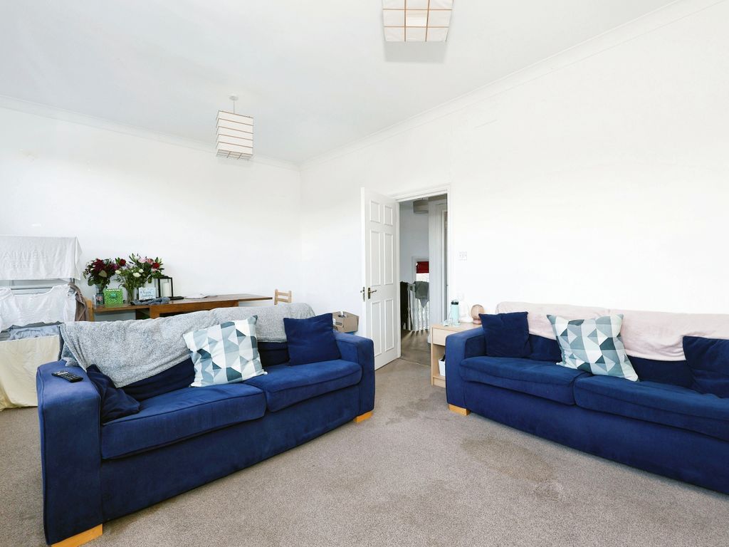 2 bed flat to rent in Munster Road, London SW6, £2,000 pcm Zoopla