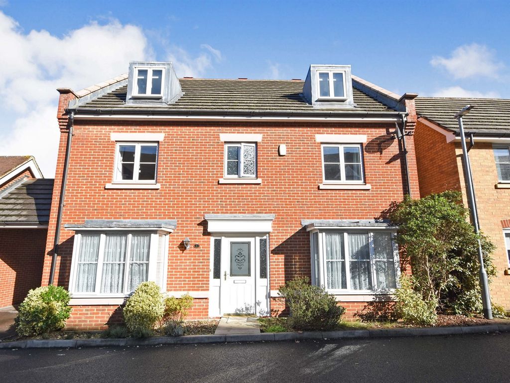 Bawden Way, Chelmsford CM2  