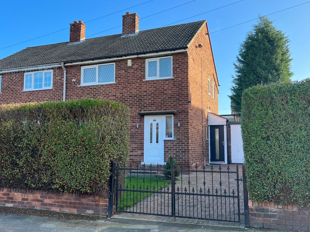 3 bed semidetached house for sale in Burnside, Thurnscoe, Rotherham