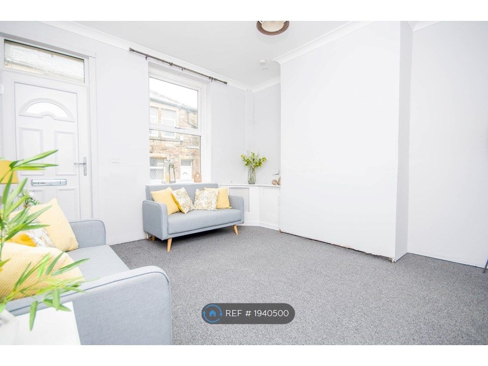 2 bed terraced house to rent in Kime Street, Burnley BB12, £525 pcm