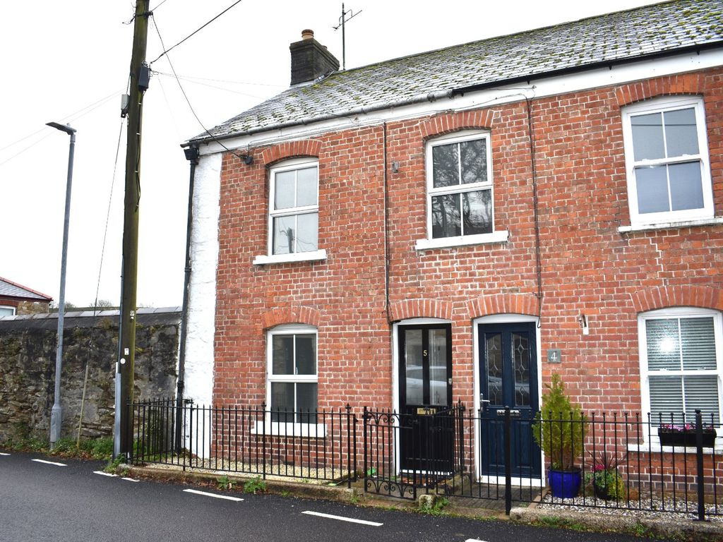 2 bed semidetached house for sale in The Square, Chacewater, Truro