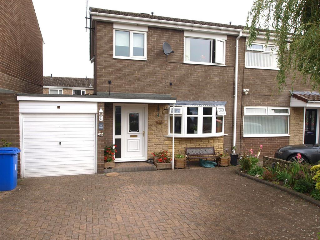 3 bed semidetached house for sale in Totnes Drive, Parkside Grange
