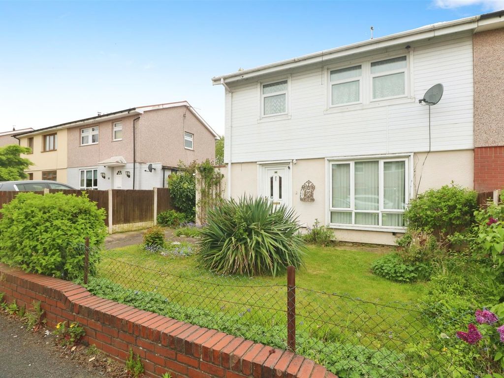 3 bed semidetached house for sale in West Pinfold, Royston, Barnsley