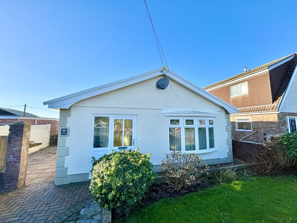 3 bed detached bungalow for sale in Delffordd, Rhos, Pontardawe