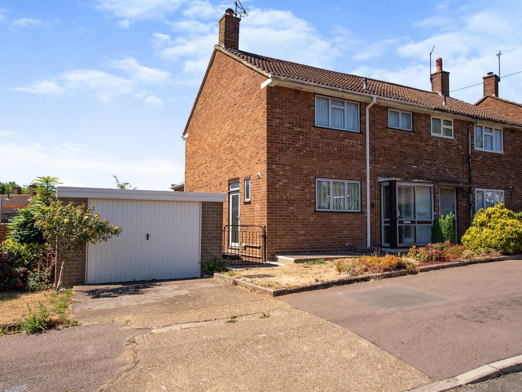 Sanders Road, Hemel Hempstead HP3  