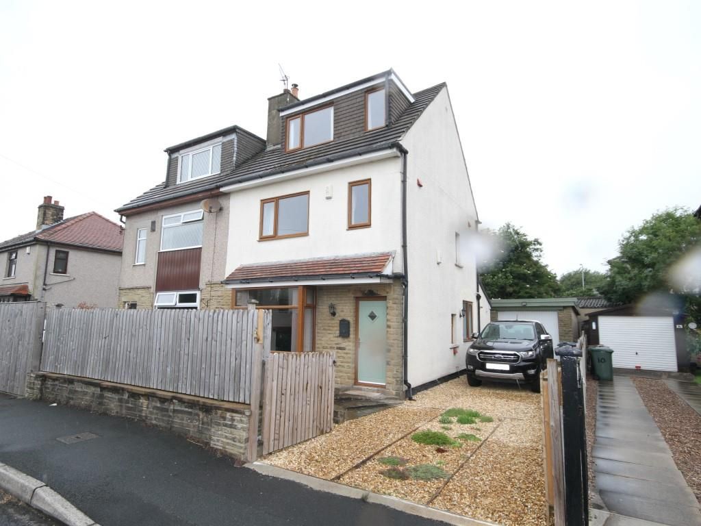 4 bed semidetached house for sale in Claremont Crescent, Shipley BD18