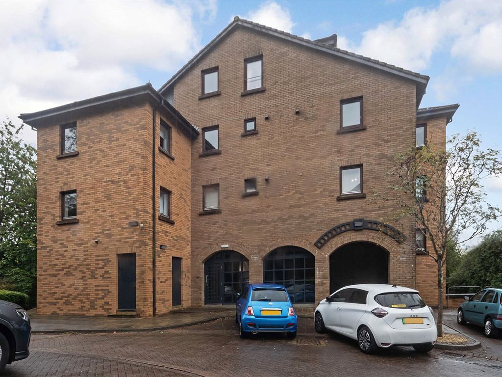 1 bed flat for sale in Glen Lednock Drive, Cumbernauld, Glasgow G68, £