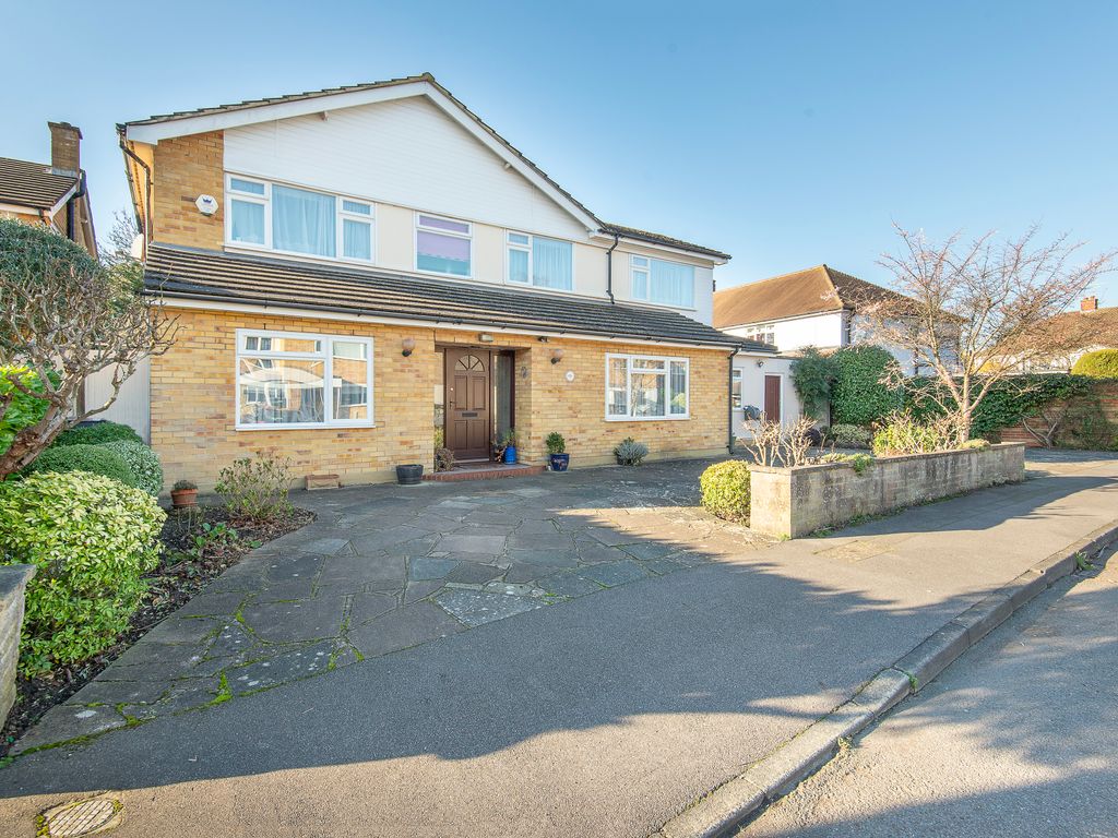 5 bed detached house for sale in Mandeville Drive, Surbiton KT6, £