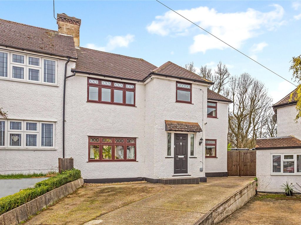 3 bed semidetached house for sale in Vivian Close, Oxhey Hall, Watford