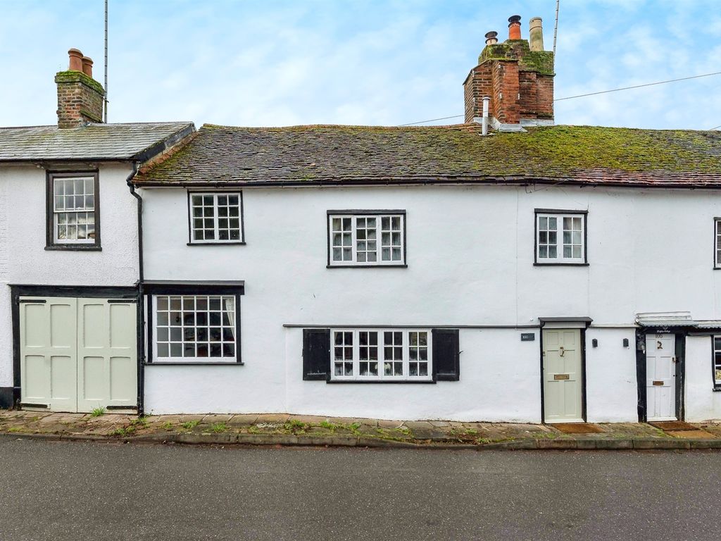 3 bed cottage for sale in Piccotts End, Hemel Hempstead HP1, £650,000
