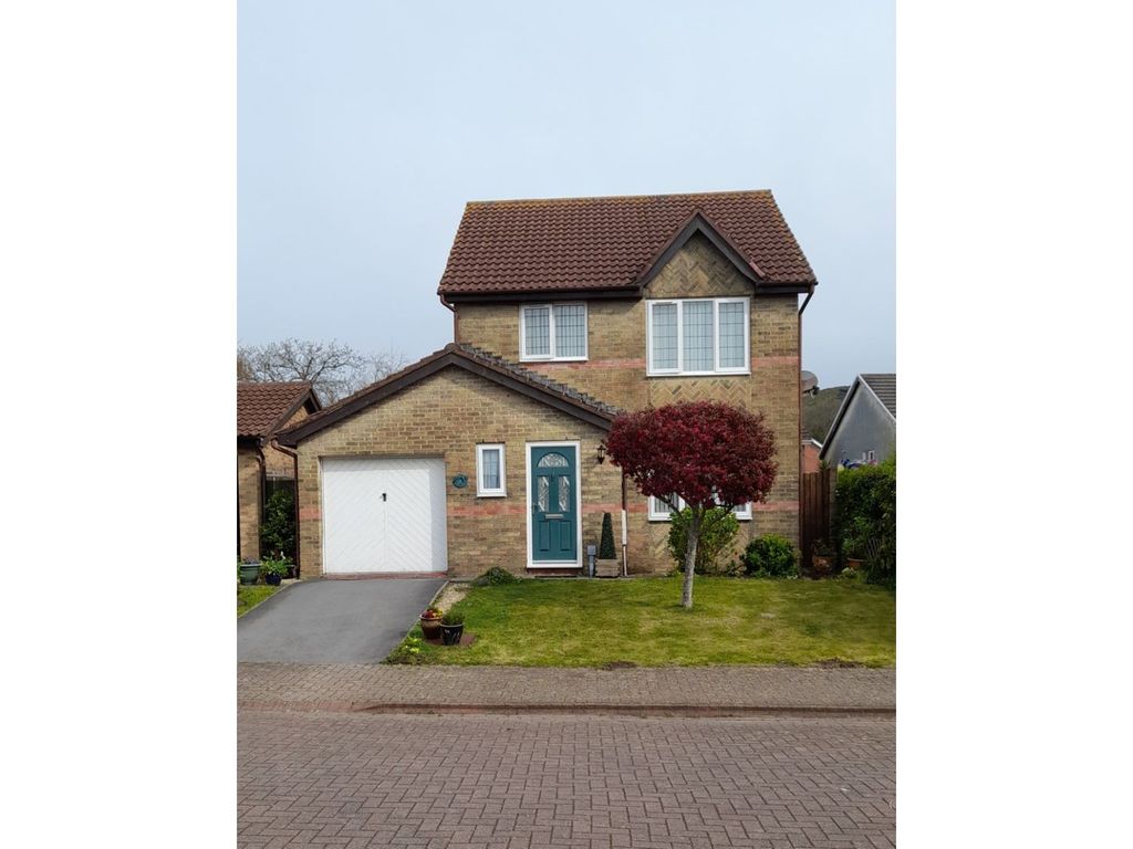 3 bed detached house for sale in Clos Y Dderwen, Burry Port SA16 Zoopla
