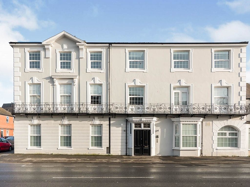 2 bed flat to rent in Quay Road, Bridlington, North Humberside YO16, £