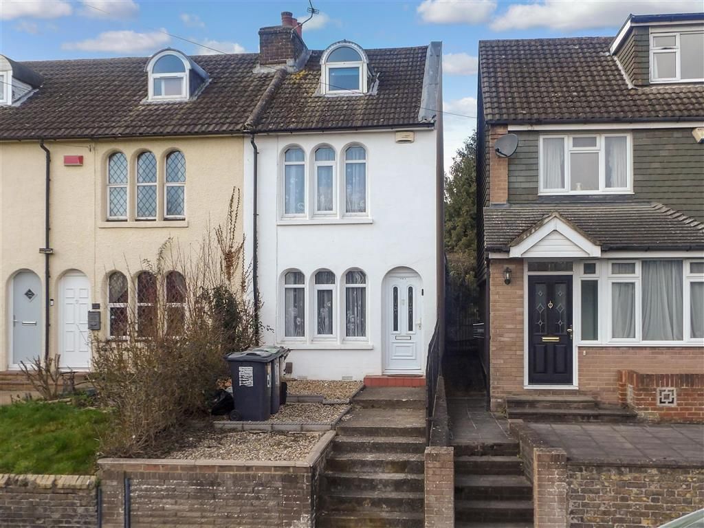 2 bed end terrace house for sale in Holborough Road, Snodland, Kent ME6