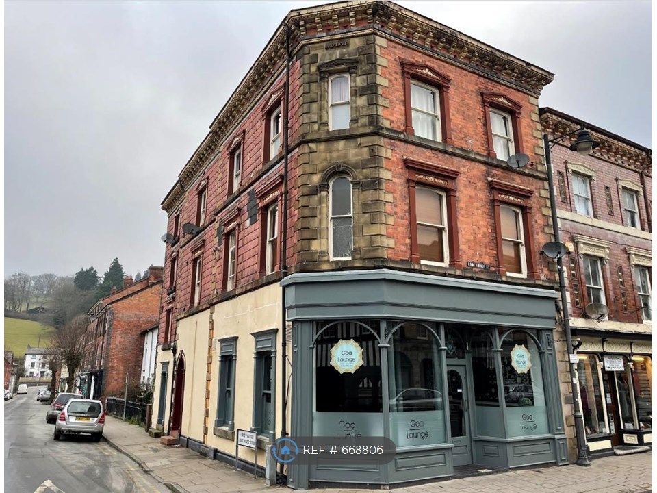 1 bed flat to rent in Regency Chambers, Llanidloes SY18, £350 pcm Zoopla