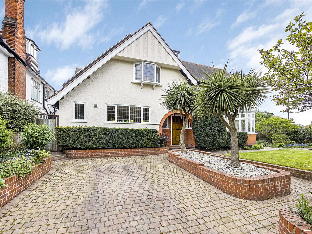 5 bed detached house for sale in Park Road, London SE3 Zoopla