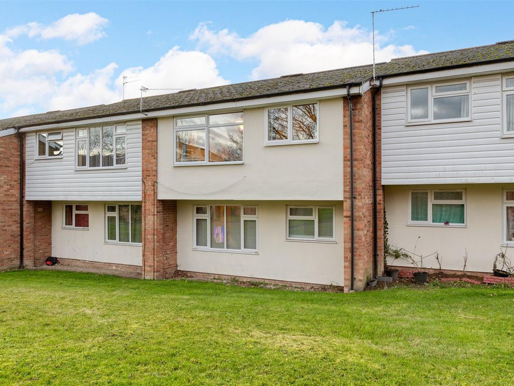 2 bed flat for sale in Gothic Way, Arlesey, Beds SG15, £169,000 Zoopla
