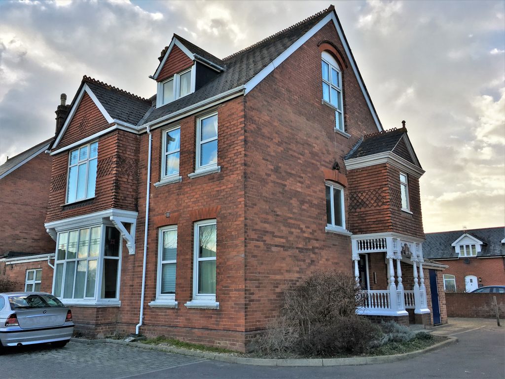 1 bed flat to rent in Alphington Road, St. Thomas, Exeter EX2 Zoopla