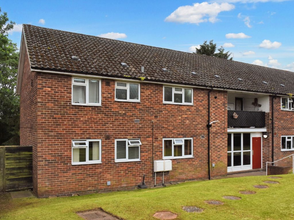 2 bed flat for sale in Great Hoggett Drive, Beeston NG9, £100,000 Zoopla