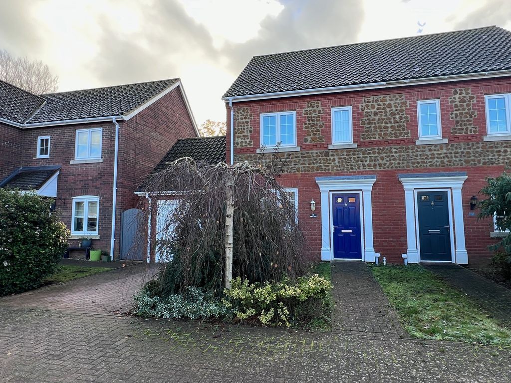 2 bed property to rent in Station Road, King's Lynn PE31, £