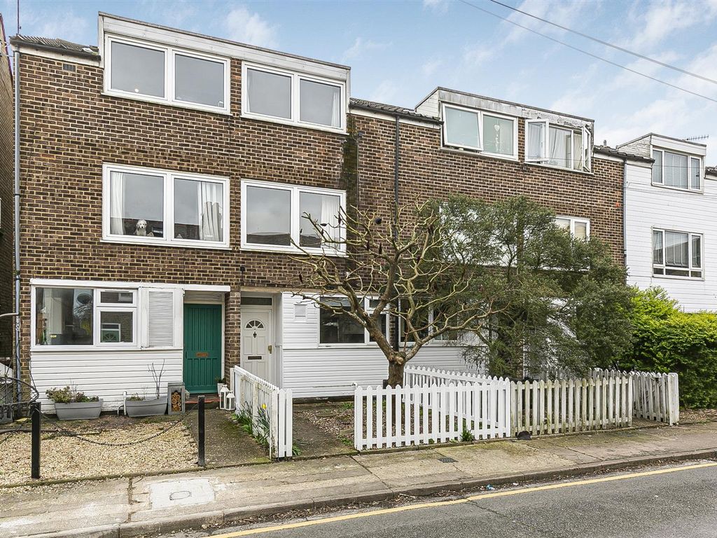 4 bed town house for sale in Talbot Street, Hertford SG13, £475,000