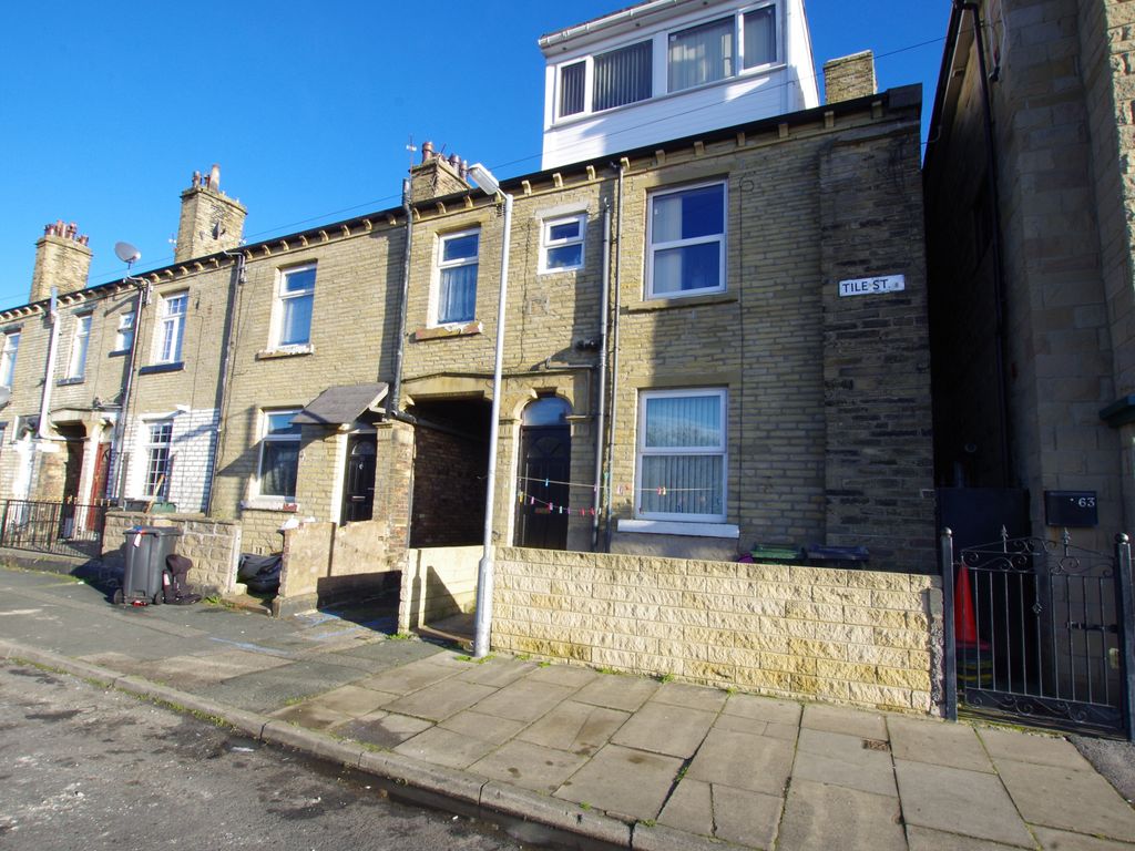 3 bed terraced house for sale in Tile Street, Manningham, Bradford BD8