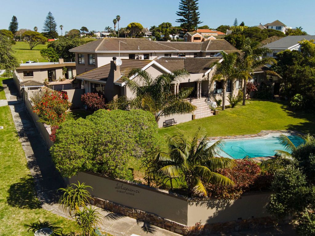 8 bed property for sale in 17 Killarney Road, Humewood, Port Elizabeth