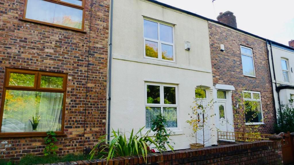 3 bed terraced house to rent in Fraser Street, Swinton M27, £900 pcm