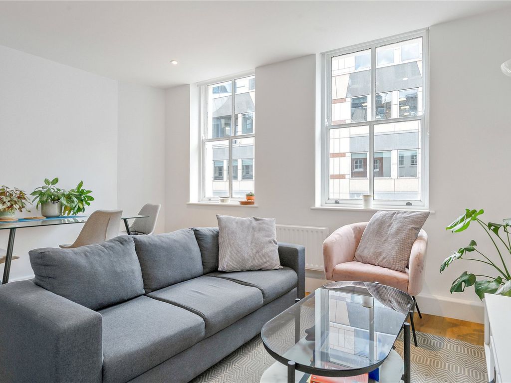 2 bed flat to rent in East House, Eastcheap, London EC3M, £2,275 pcm