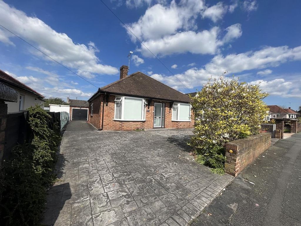 2 bed detached bungalow for sale in Camberley Drive, Wrexham LL12, £