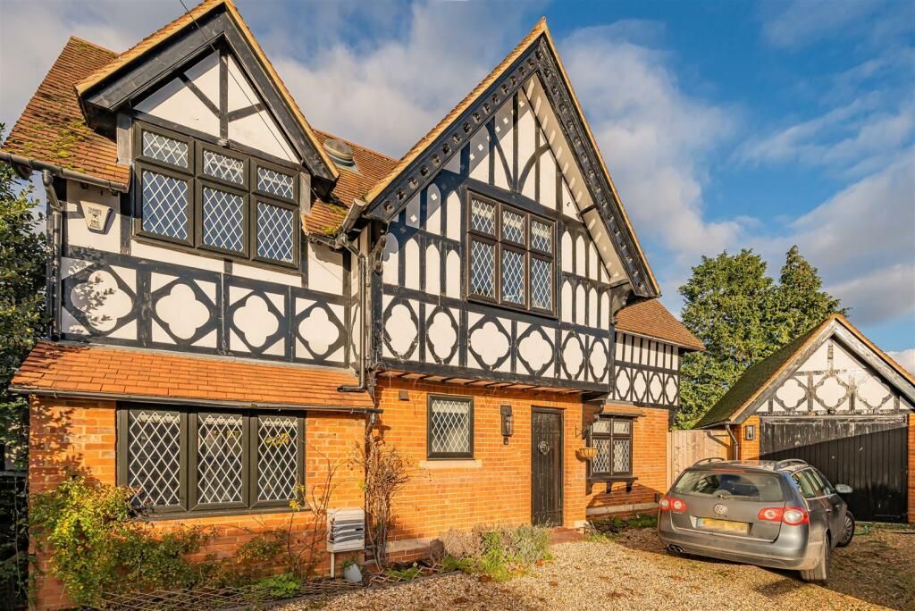 5 bed detached house for sale in Church Road, Old Windsor SL4, £