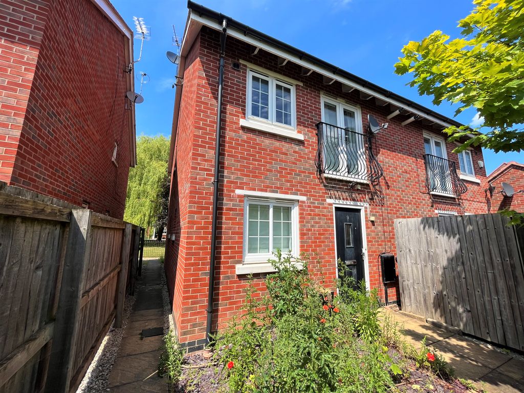 1 bed detached house for sale in Pach Way, Fernwood, Newark, Notts NG24