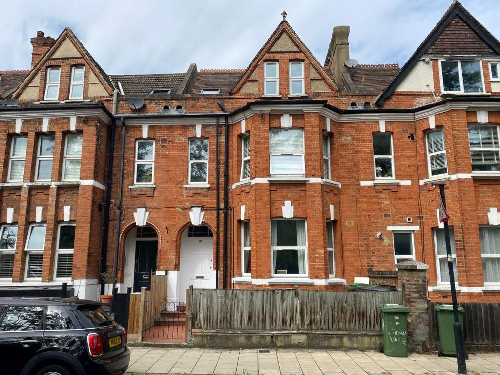 Studio for sale in Lower Ground Floor 88 Leigham Vale, Streatham