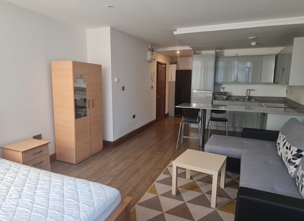 1 bed flat to rent in 1214 Sydenham Rd, Croydon CR0, £1,150 pcm Zoopla