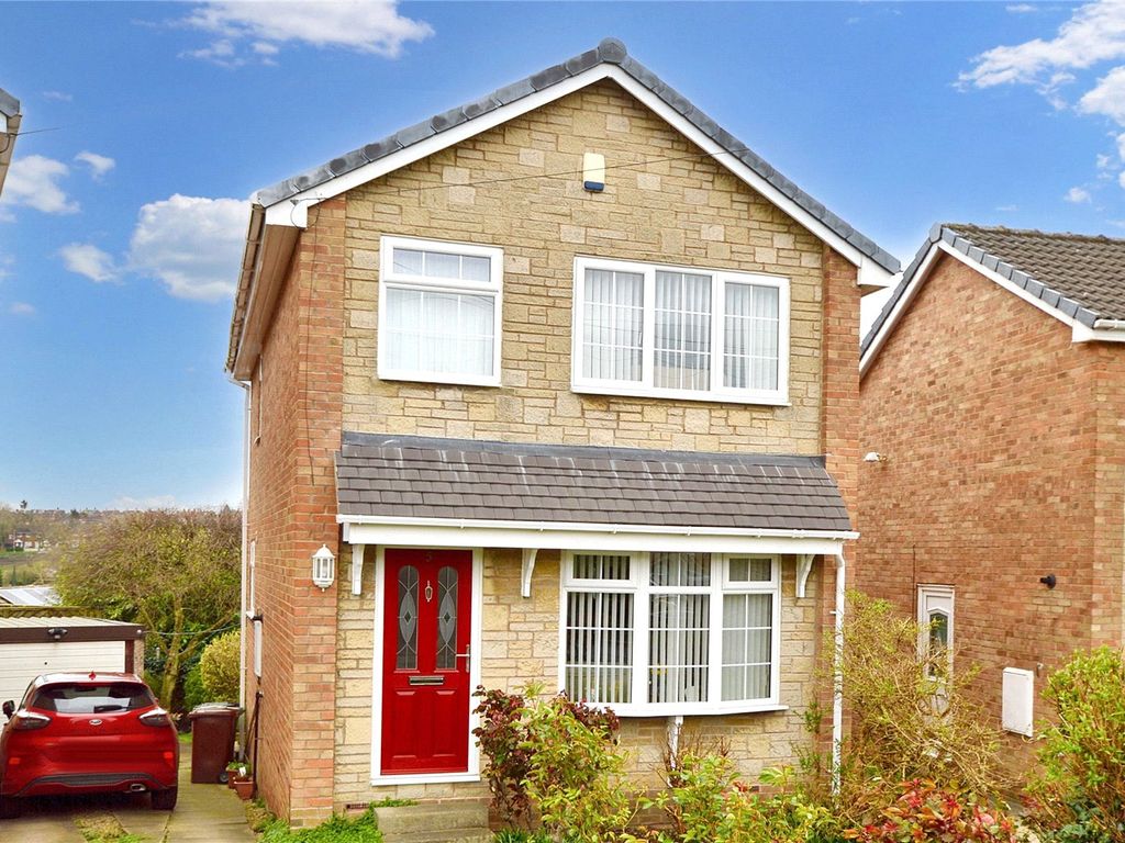 3 bed detached house for sale in New Park Croft, Farsley, Pudsey LS28