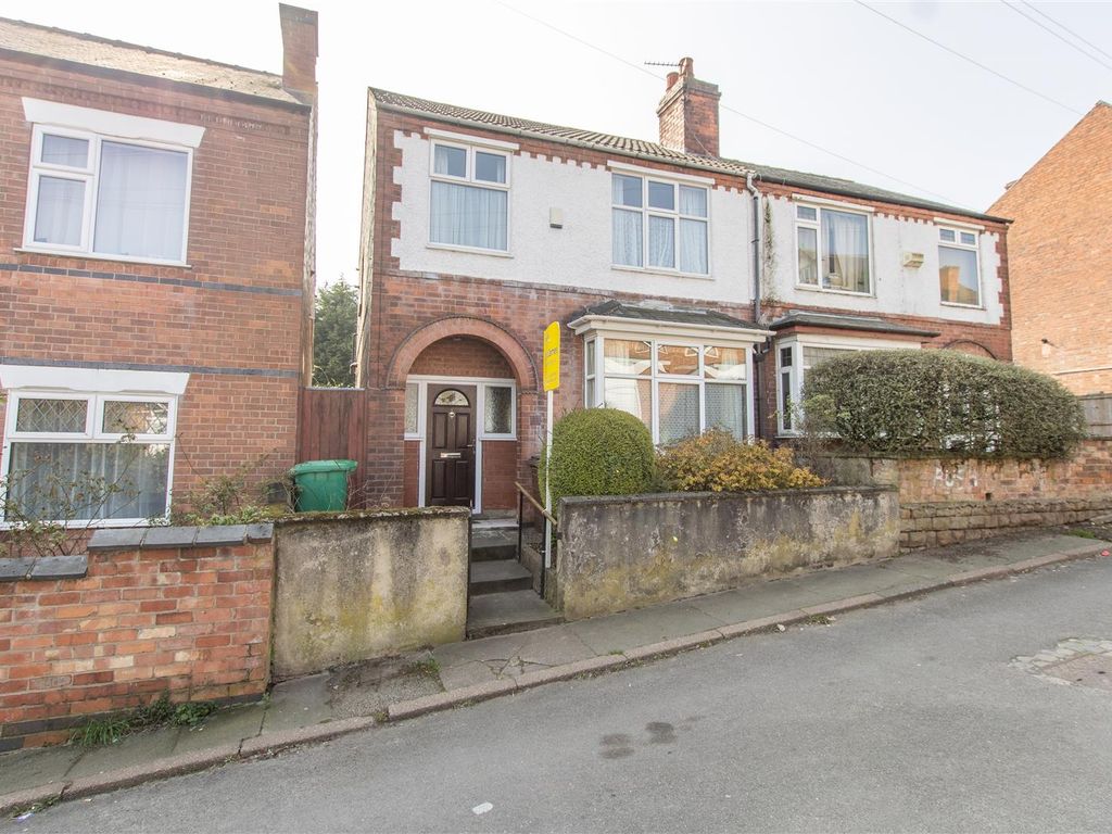 3 bed semidetached house for sale in Thorneywood Rise, Thorneywood