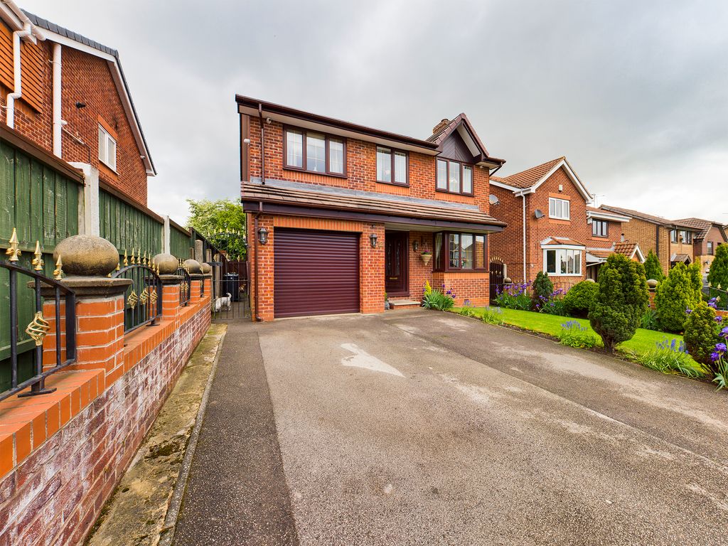 4 bed detached house for sale in Ashwell Close, Shafton, Barnsley S72