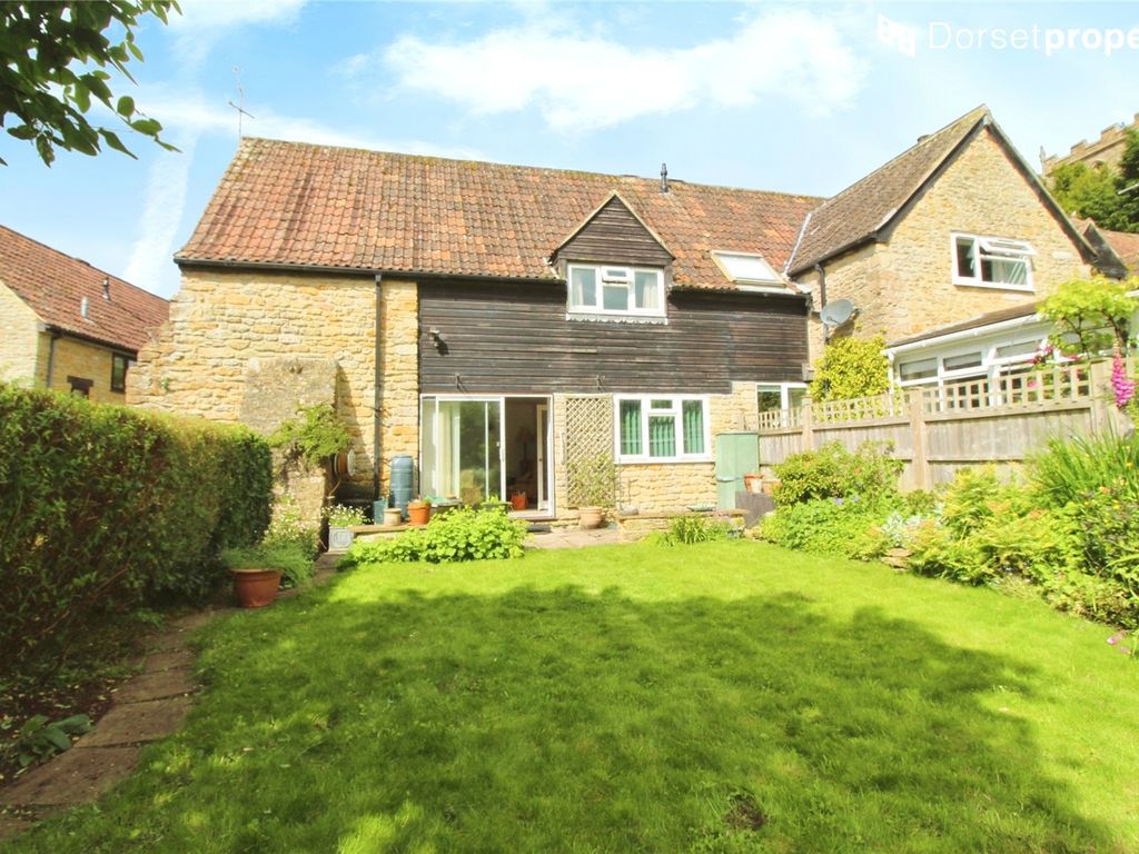 3 bed end terrace house for sale in Cannon Court Mews, Milborne Port