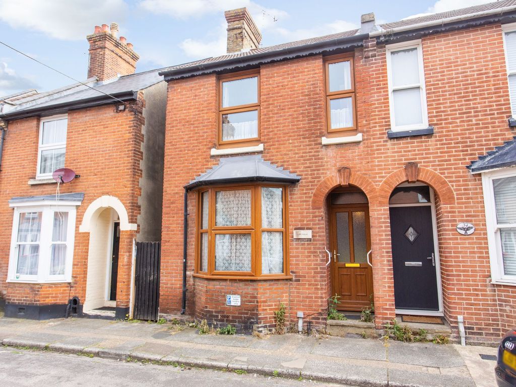 3 bed end terrace house for sale in York Road, Canterbury CT1, £240,000