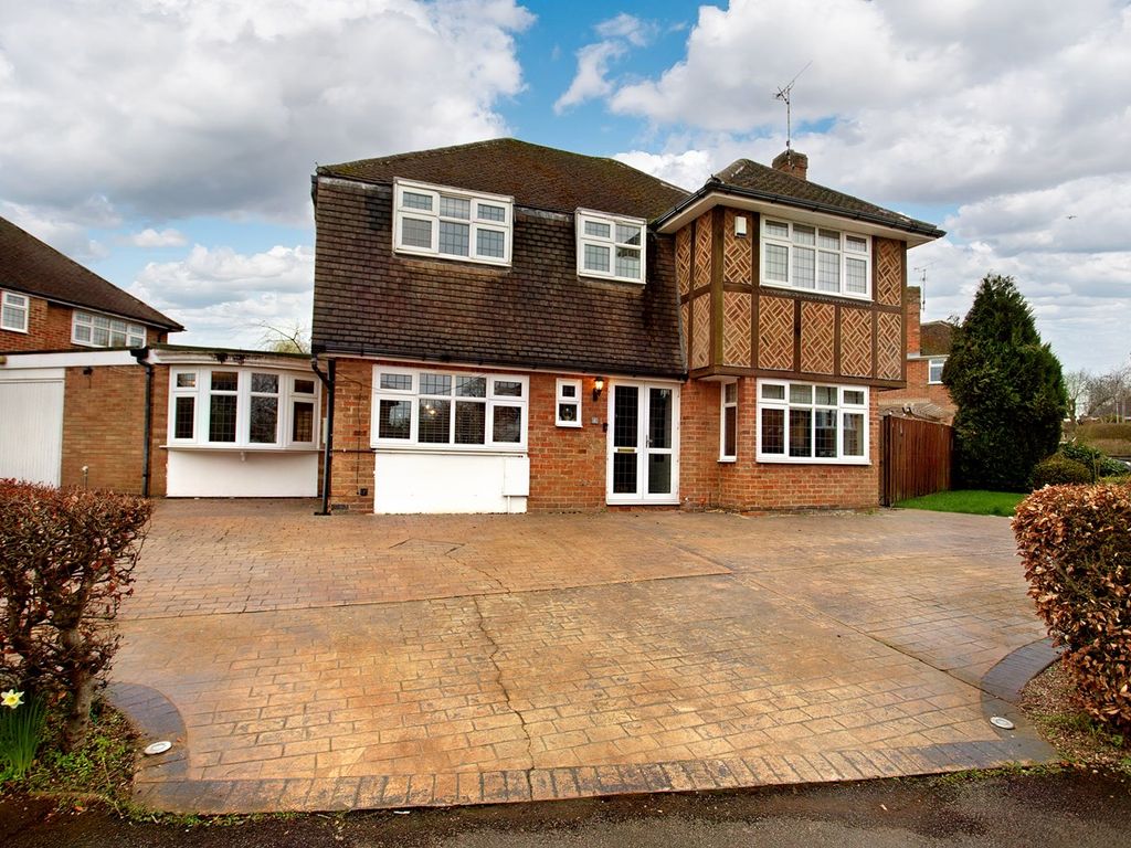 4 bed detached house for sale in Copse Close, Oadby, Leicester LE2 Zoopla