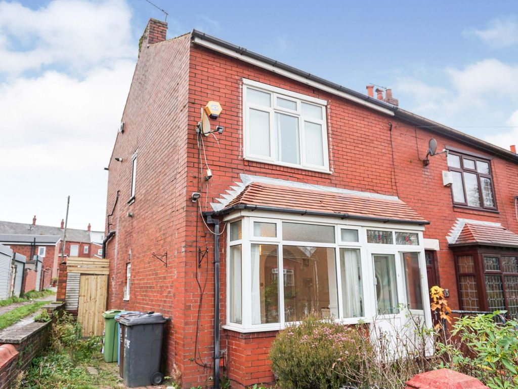 3 bed end terrace house to rent in Lorne Street, Oldham OL8 Zoopla