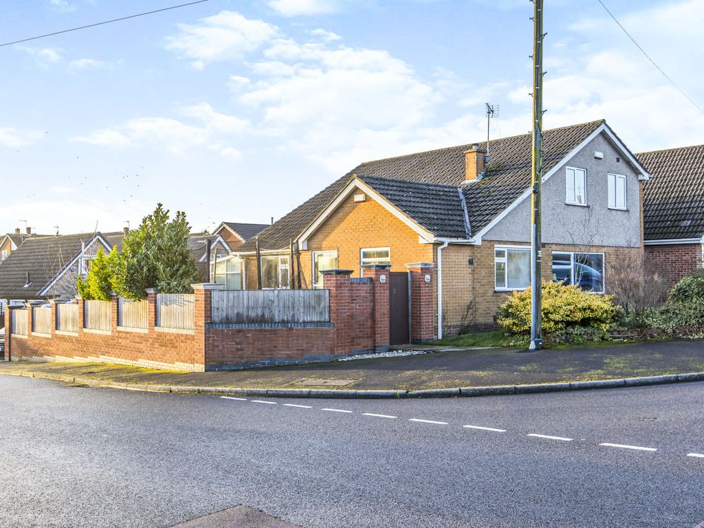 5 bed detached house for sale in Heather Close, Newthorpe, Nottingham