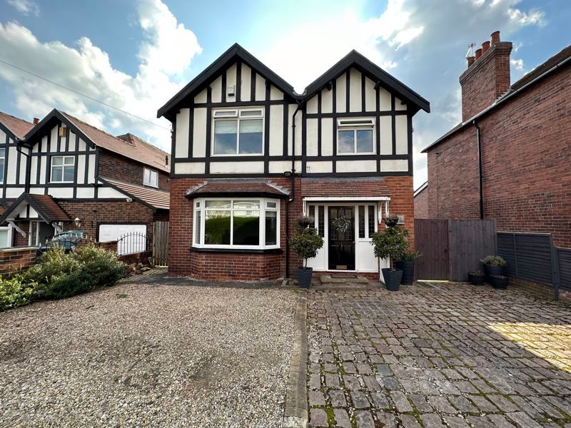 4 bed detached house for sale in Carleton Road, Carleton, Pontefract