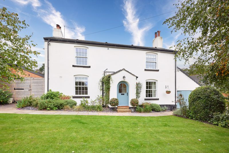 5 bed detached house for sale in Harrison Road, Crofton, Wakefield WF4