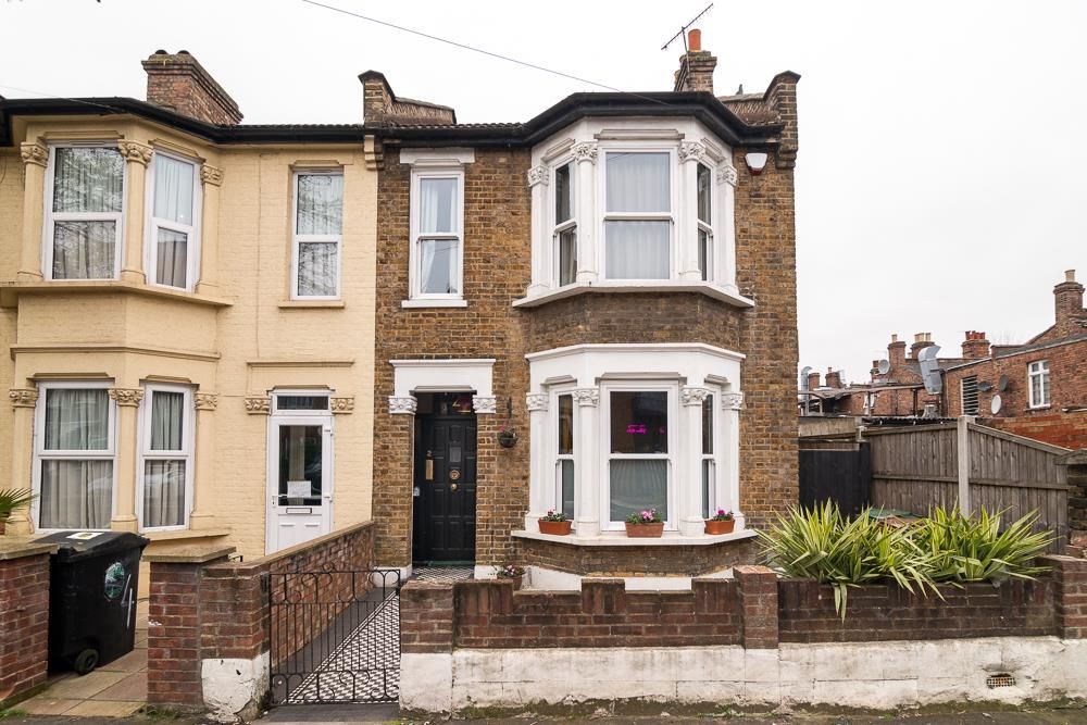 3 bed end terrace house for sale in Millicent Road, London E10 Zoopla