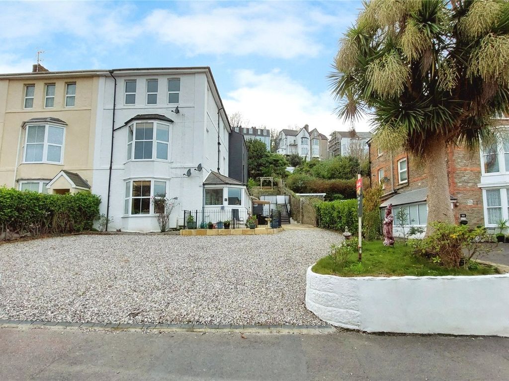 6 bed semidetached house for sale in St. Brannocks Road,