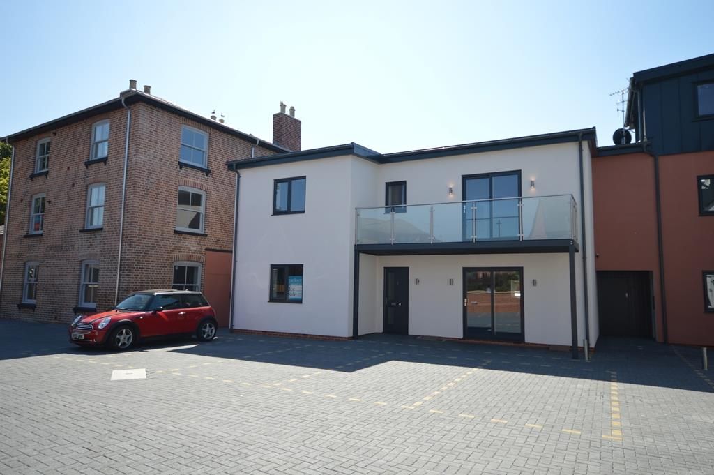 2 bed flat for sale in Catherine Court, Catherine Street, Hereford HR1