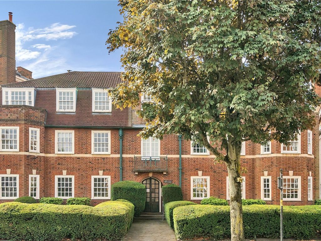 3 bed flat for sale in Fortis Court, Fortis Green Road, London N10, £