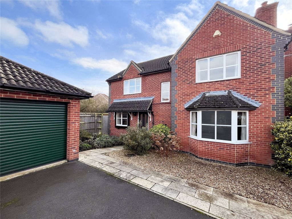 4 bed detached house for sale in Halse Water, Didcot, Oxfordshire OX11
